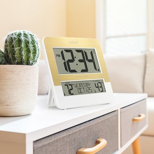 La Crosse Technology L73859 Two-Tone Atomic Digital Clock with Temperature 1