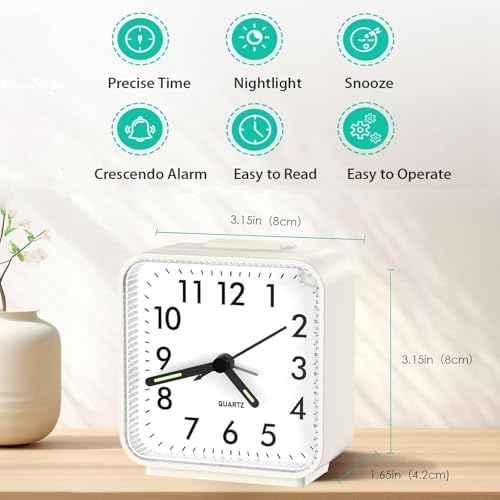 ORIA Analog Alarm Clock with Light and Snooze